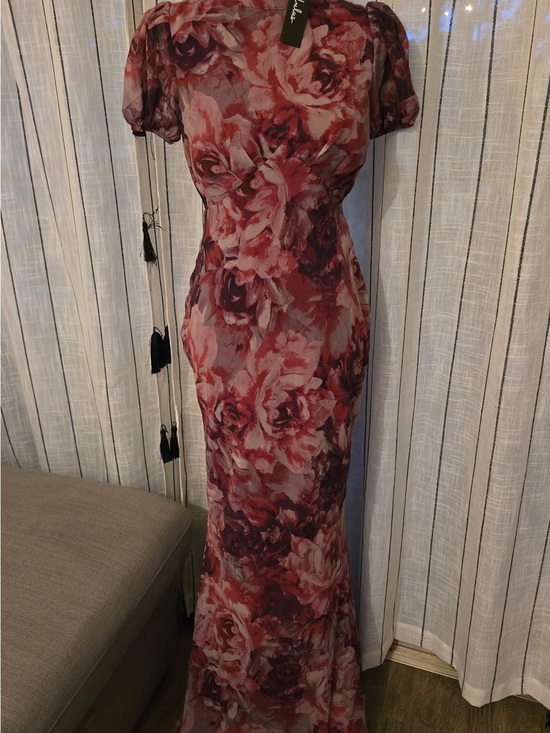 Lulus Dresses & Skirts - Lulu's Red and Pink Floral Maxi Dress with Puff Sleeves